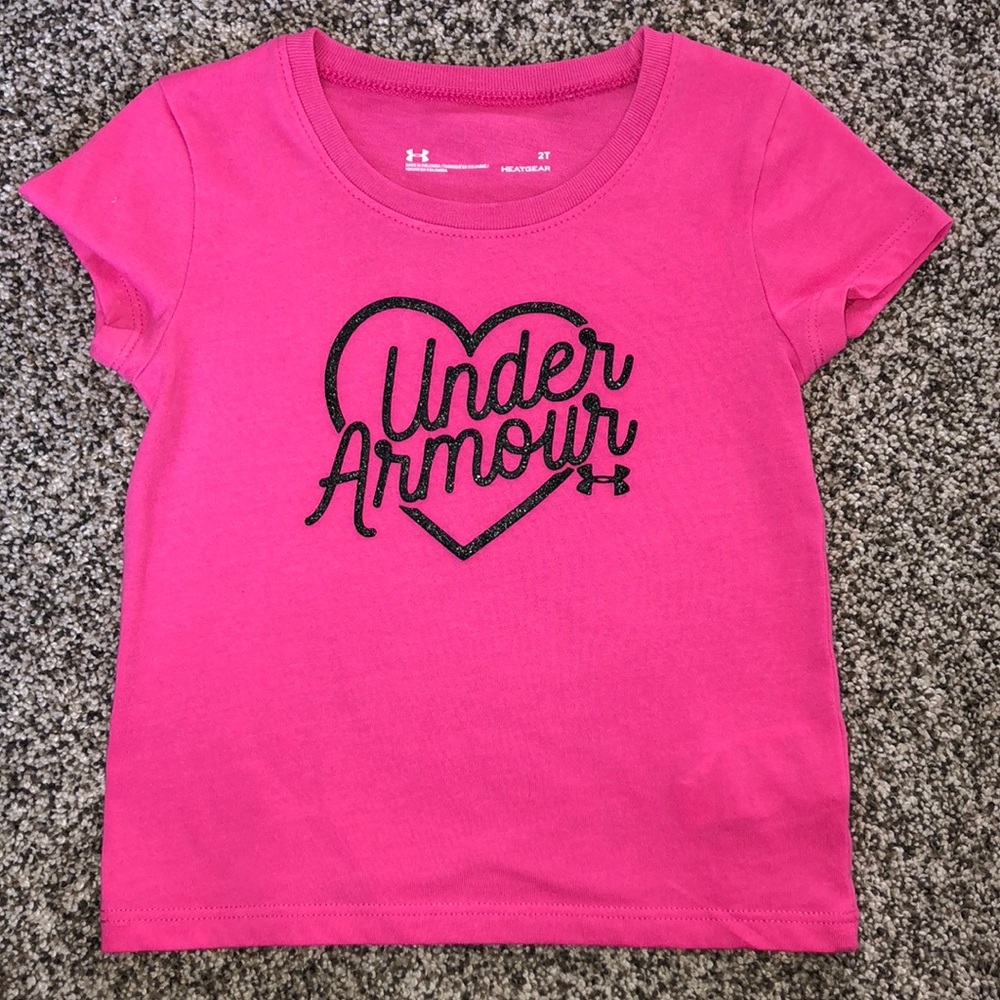 Under Armour girls’ 2T pink heart Heat Gear tee